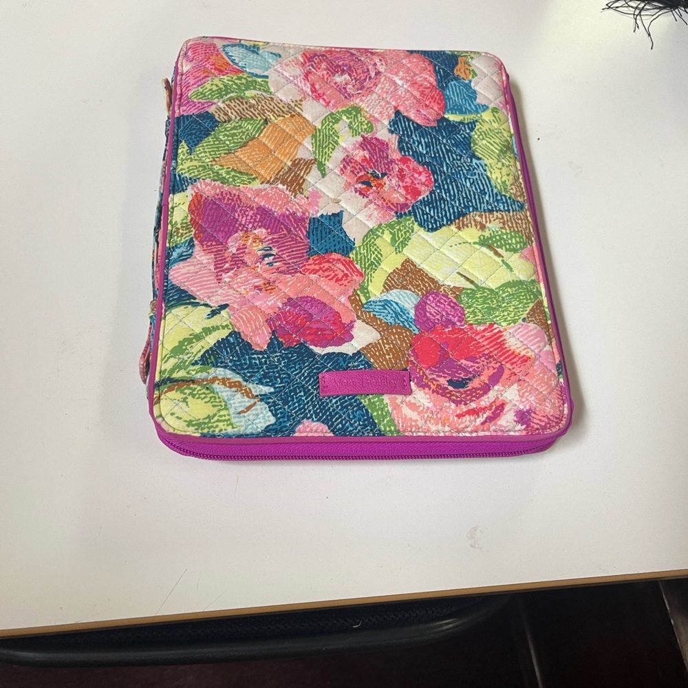 NWOT Vera Bradley Hadley Hipster Superbloom Floral Quilt Crossbody Bag 11" x11"